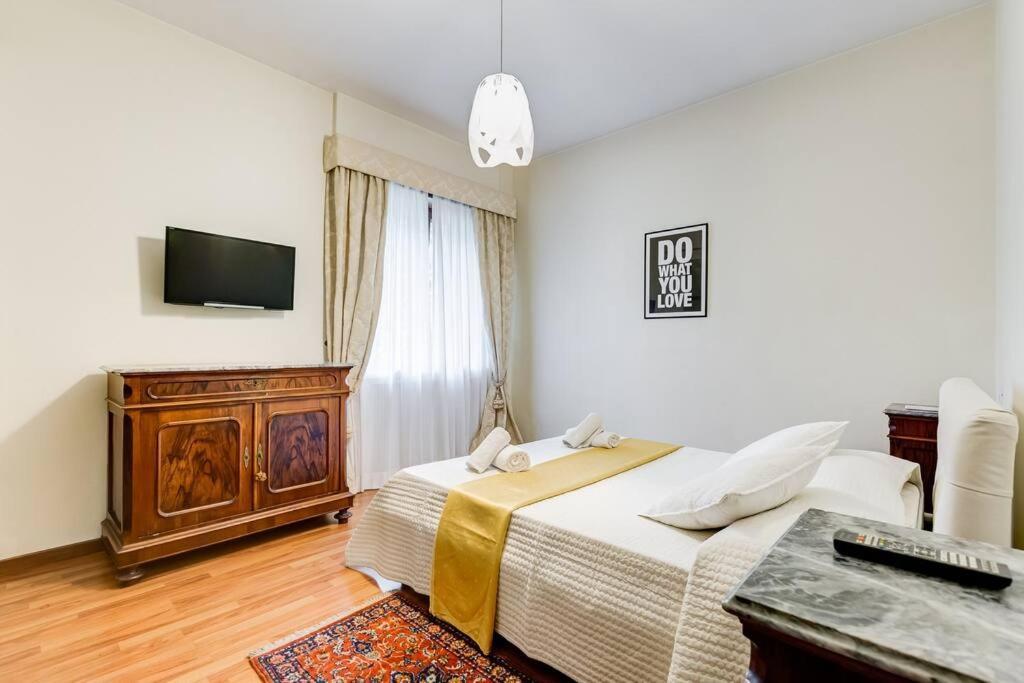 Exclusive In Eur Roma