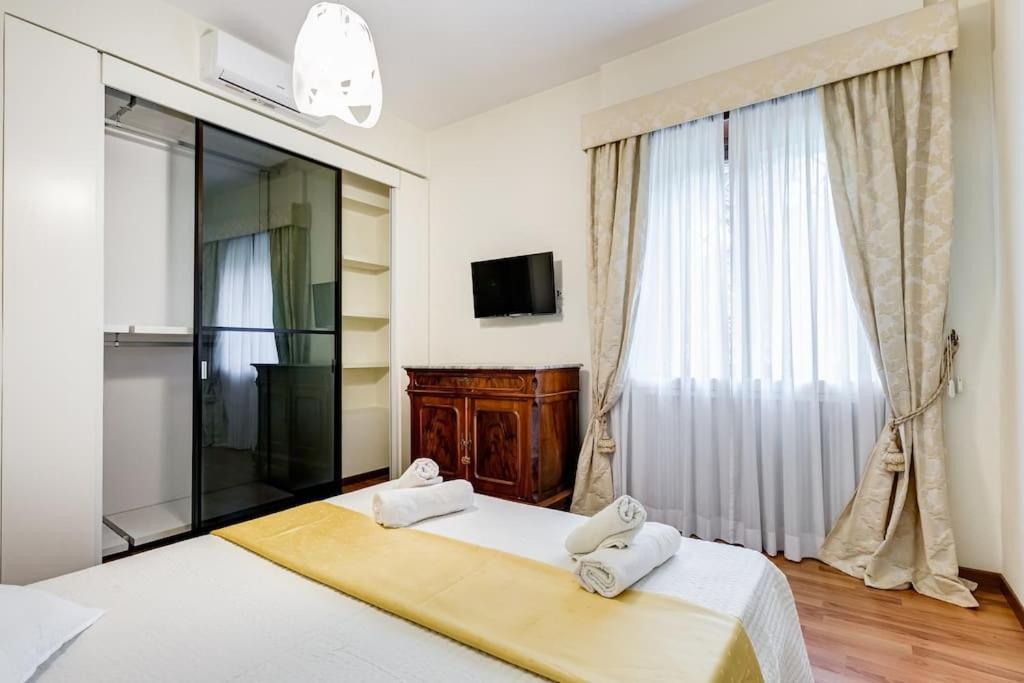 Exclusive In Eur * Roma